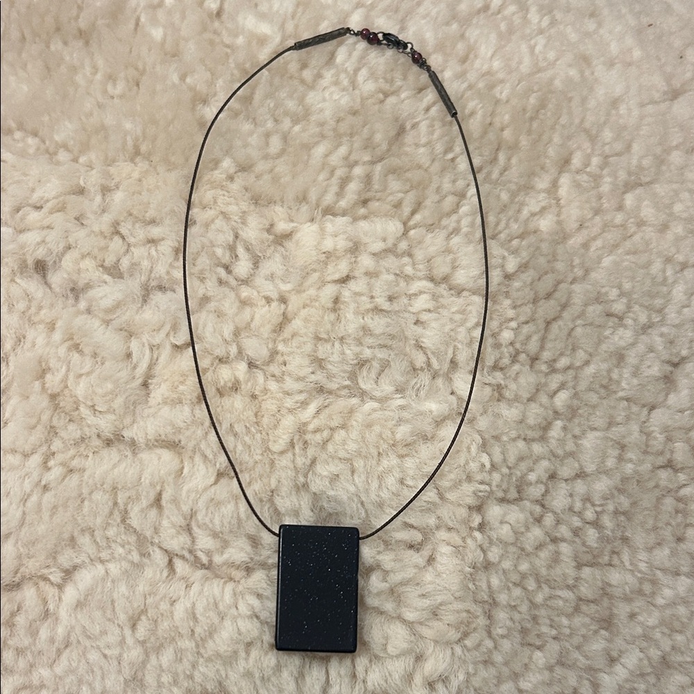 Black Polished Stone Pendant Necklace.
